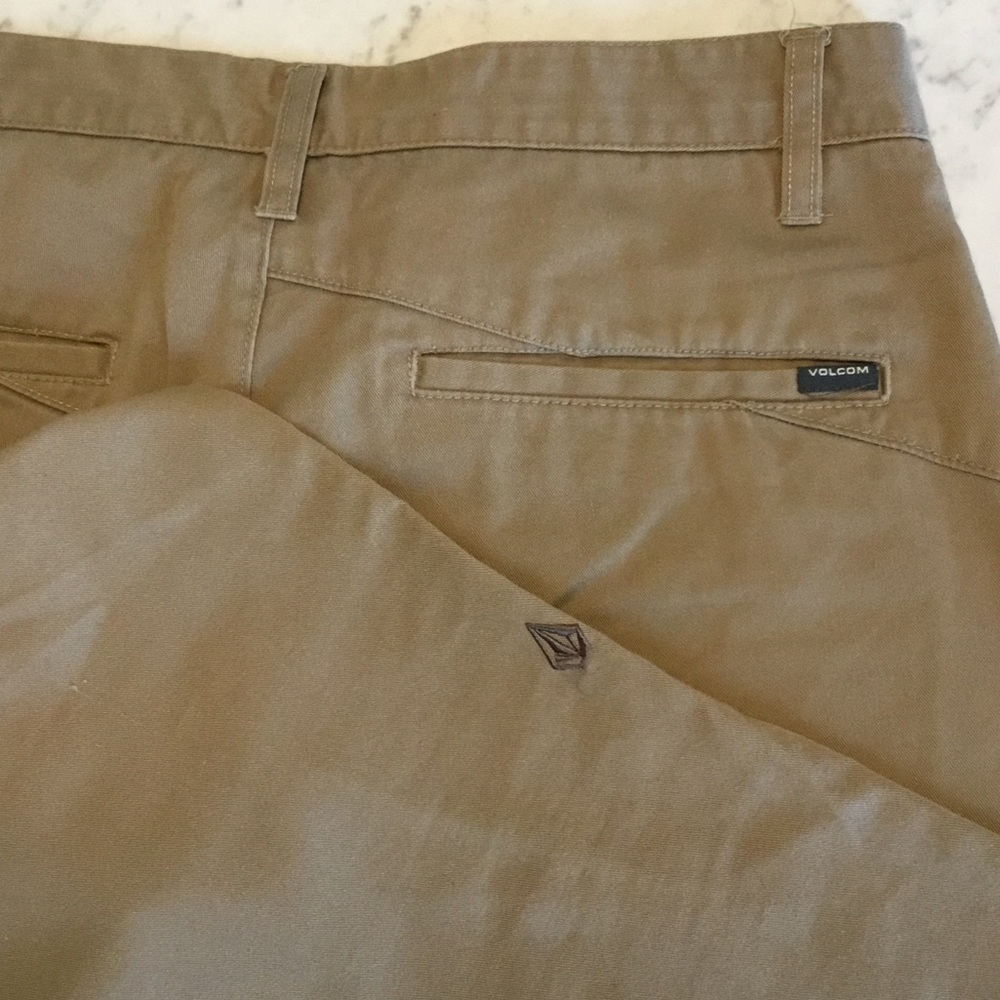 Volcom Men's Chino Pants in Tan
